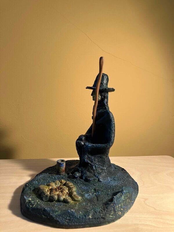 Ceramic sculpture of a Pilgrim Father preacher