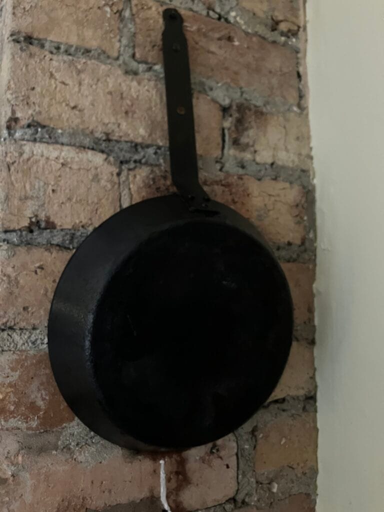 Netherton foundry iron frying pan